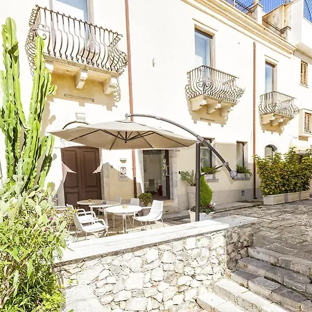 Porta Del Tocco Design Hotel 3*